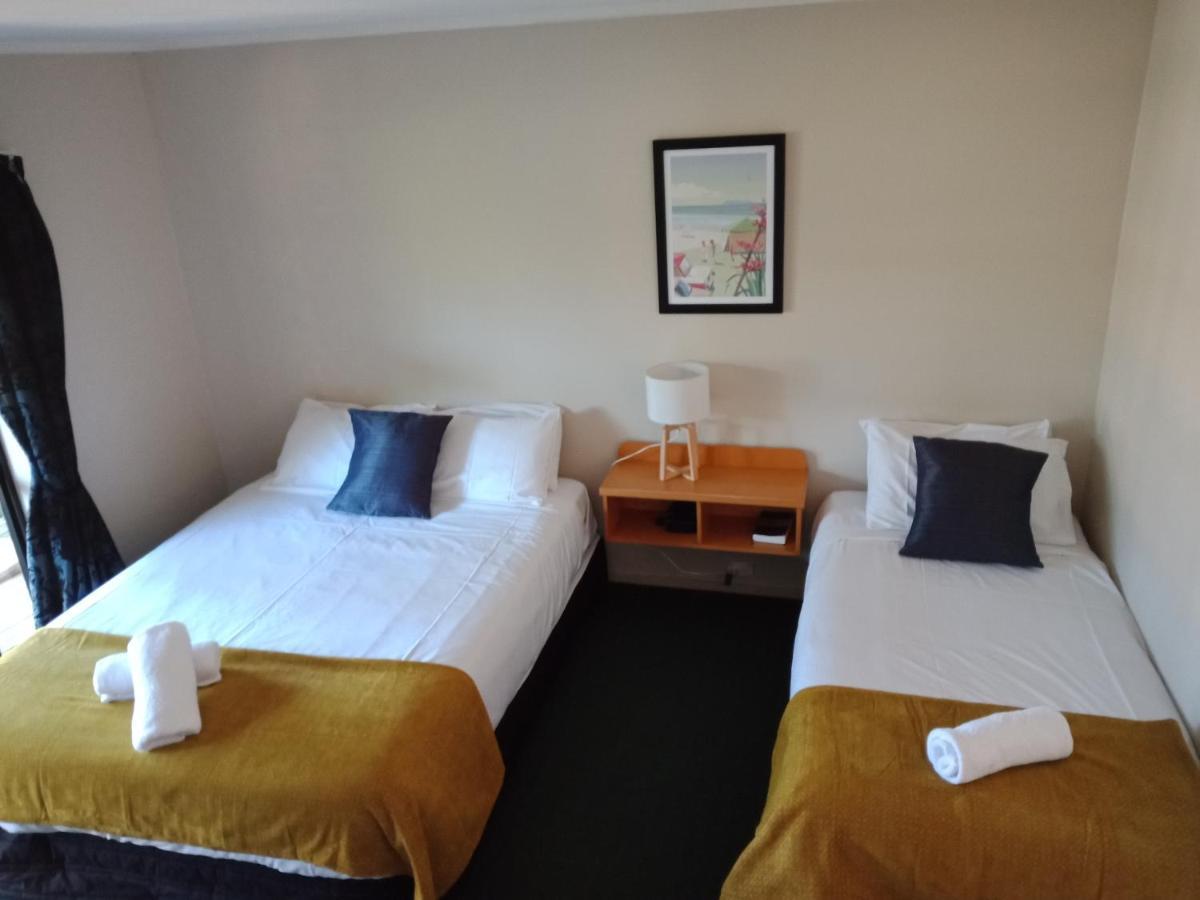 Motuoapa Bay Chalets Turangi Extérieur photo