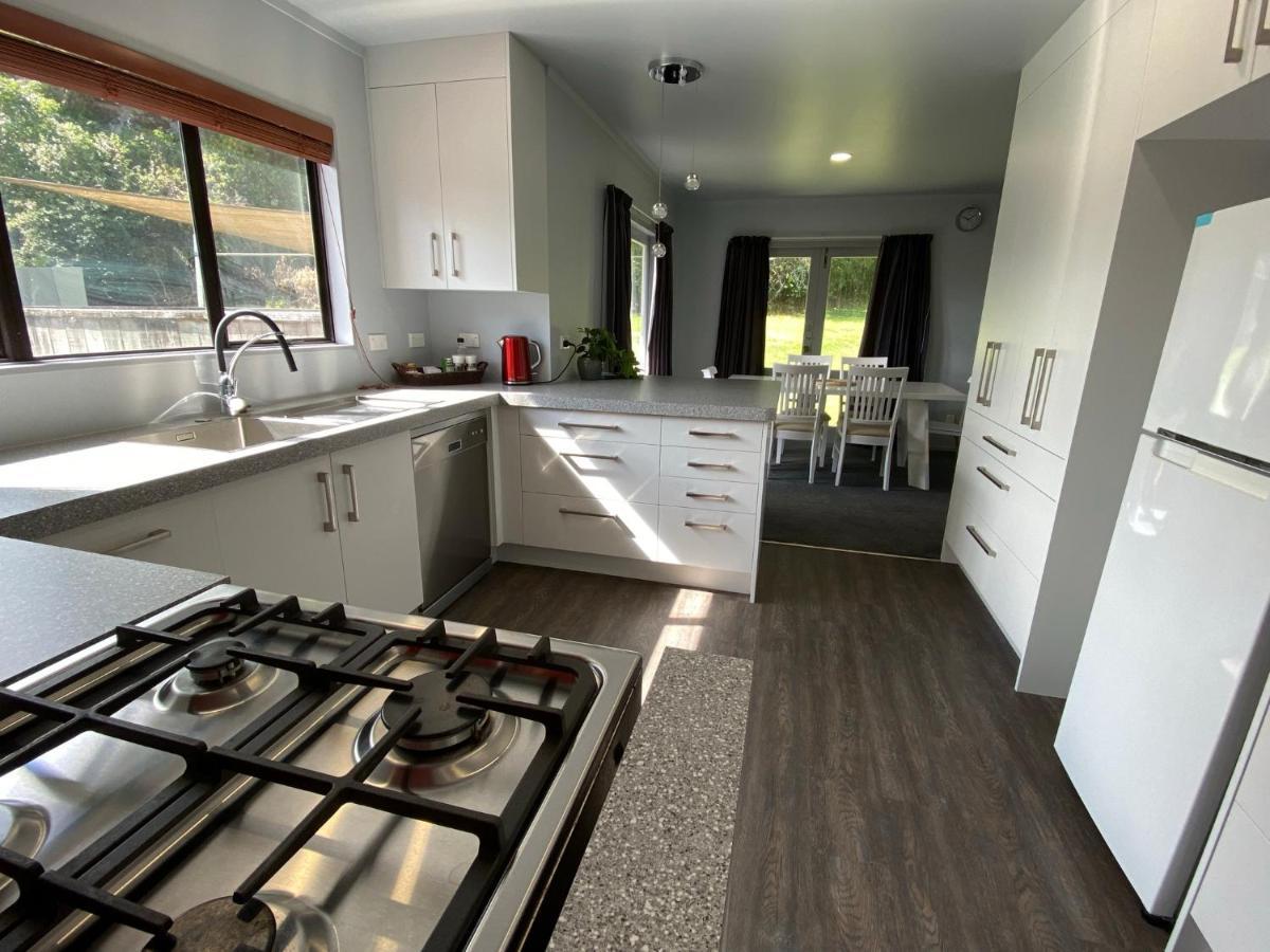 Motuoapa Bay Chalets Turangi Extérieur photo